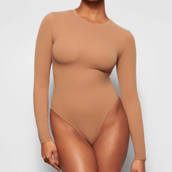 SKIMS Tops - Skims - Fits EveryBody long Sleeve Crew Neck BodySuit - XS (Ochre)